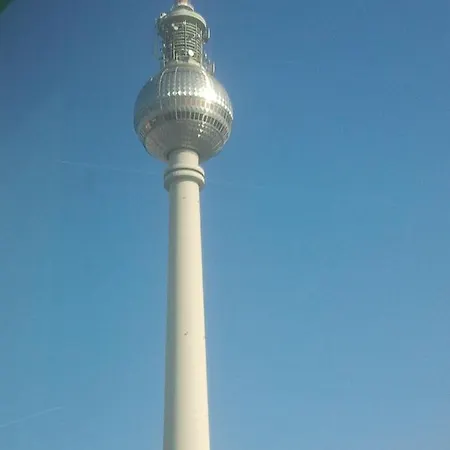 Mitte Von Mitte - Blick Auf Den Turm Apartment Berlin Exterior photo